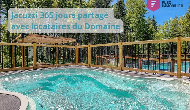 CHALET LAKAY/Spa, Pool, Sauna, Billiards, Trails/25 min from Quebec