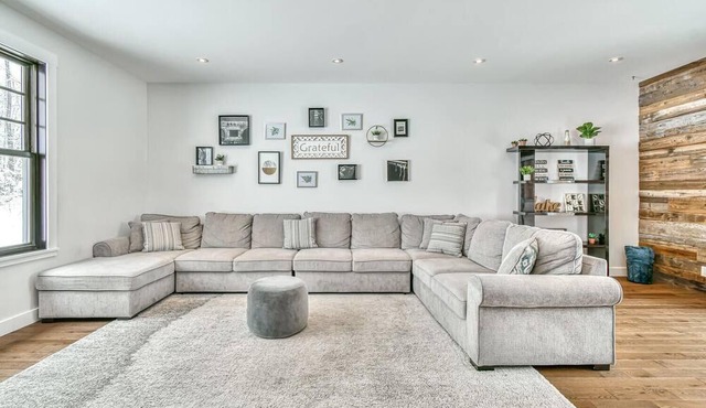 Chalet Le 121 - Your home away from home!