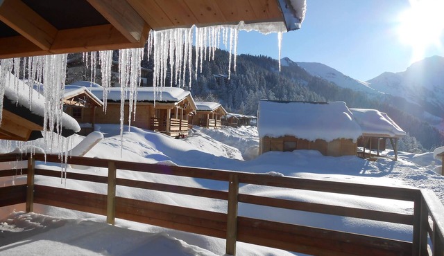 Chalet "le Heidi" exceptional view at Collet d'Allevard, 250m from the slopes