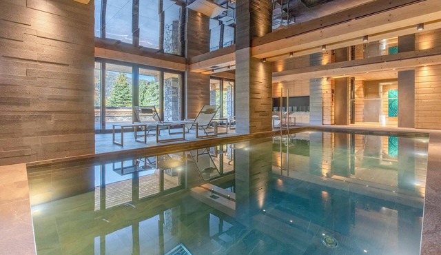 Chalet le Nolde : swimming pool, hammam, luxurious nestle in Meribel