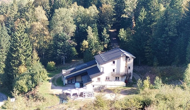 Chalet “Le Panoramic”: Mountain View, Private Terrace & Wi-Fi