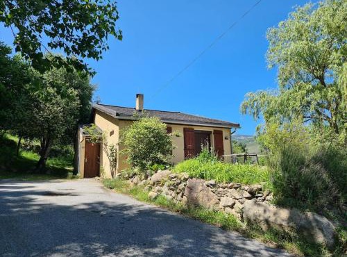 Chalet Le Parc de Latour, au pied de la montagne
