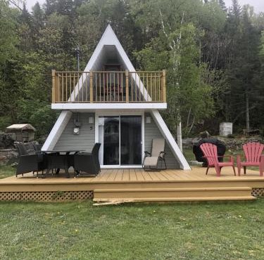 Chalet Le Pointu - St-Lawrence River View
