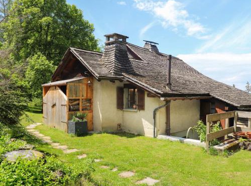 Chalet Le Revers by Interhome