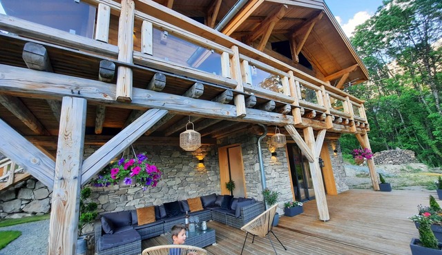 Chalet Léonie 5* of 200m² for a dream stay.