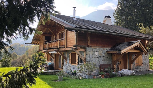 Chalet Les Champerons Entre Lacs et Montagnes