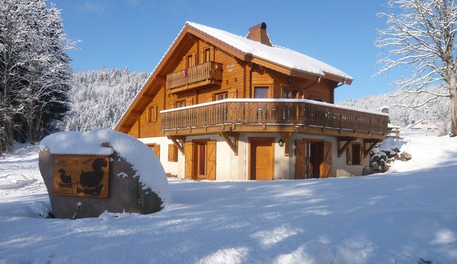 Chalet "les Skirons" sleeps 12 to 18, 3-star rating
