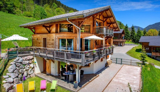 Chalet Levant Blanc - OVO Network