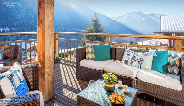 Chalet Levant Blanc - ski home for 14, games room & views - OVO Network
