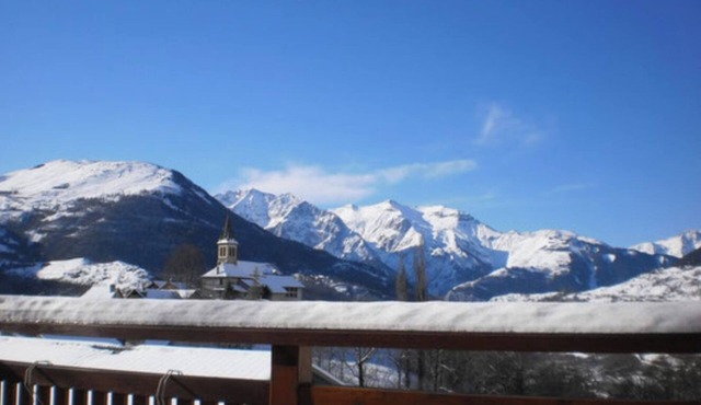 Chalet 'Limondin' with Mountain View, Private Terrace and Balcony