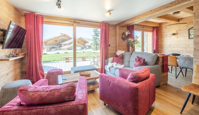 Chalet Louisa, Milou ski in/ski out, sauna and jacuzzi.