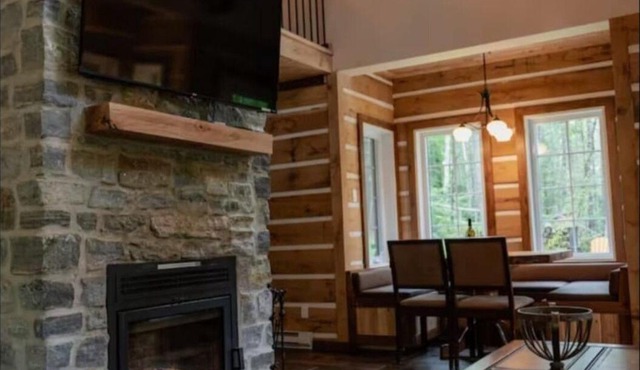 Chalet Lynx
