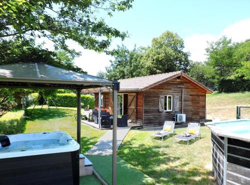Chalet Mélèze - Les Chalets de Barruérot - Spa jacuzzi privatif - Piscine en été