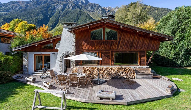 Chalet Martinique - a self catered chalet that sleeps 6 guests in 3 bedrooms