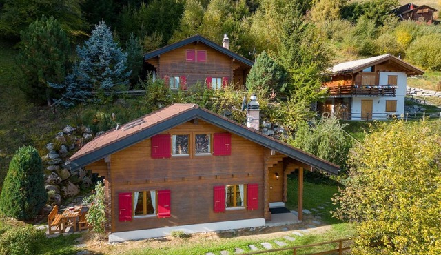 Chalet Mar'Mot - Four Bedroom Chalet, Sleeps 8
