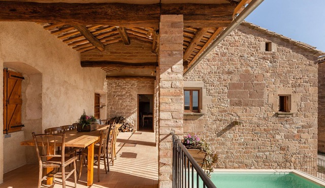 Chalet "Masia Can Pla" with Pool & Wi-Fi
