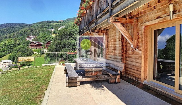Chalet Mirage 3 bedroom chalet (220 m2) for 2 to 6 people:1 bedroom with double bed, television, en