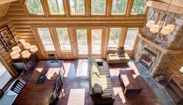 Chalet Mont Tremblant Luxury Lodge