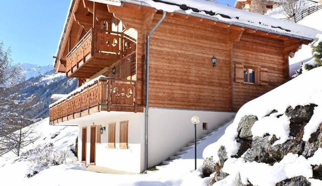 Chalet Mountain Star