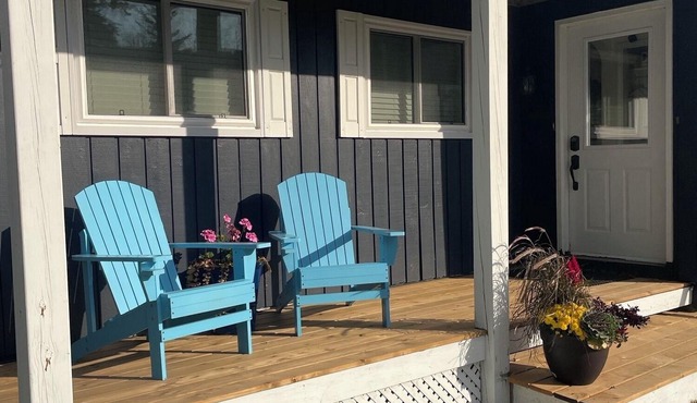 Chalet near south end of Blue Mountain, historic Collingwood, and Wasaga Beach!