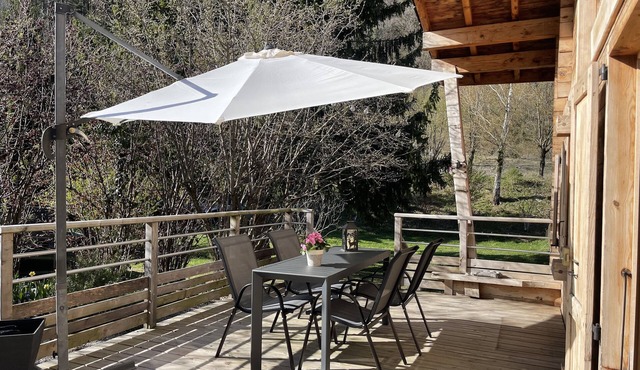 Chalet near hiking trails and Lake Annecy greenway