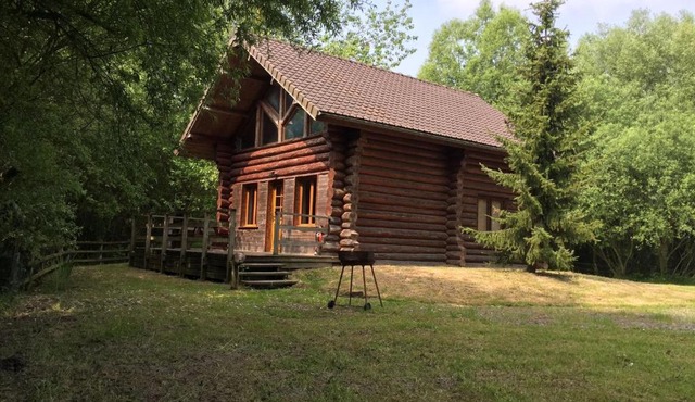 Chalet near Quend Beach with Pool