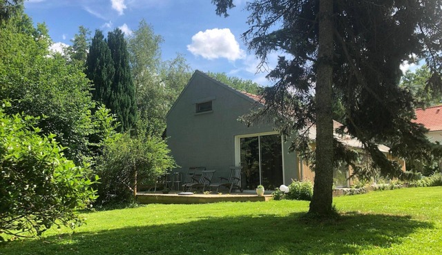 Chalet near the Mill Pond with a beautiful garden
