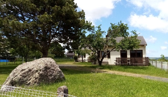 Chalet NEW, green environment, nature, quiet, in Auvergne, Sancy Massif view