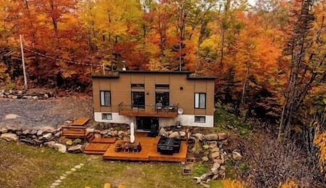 Chalet Nordique: Lakefront & Spa