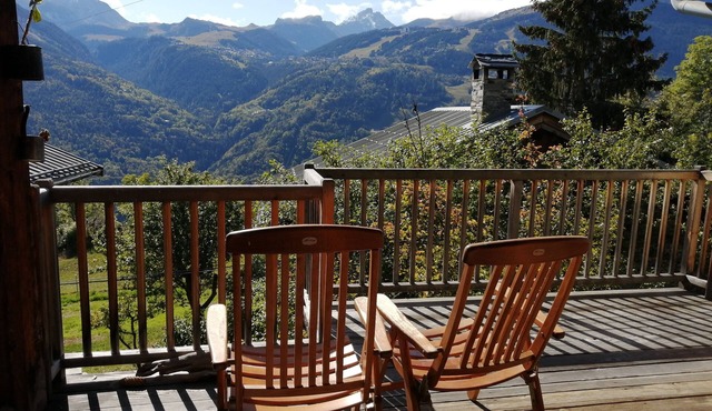 Chalet Nunatak, in a quiet, high-altitude setting close to the Vanoise ski resorts