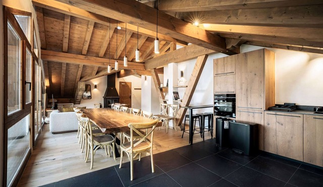 Chalet Off-Piste, ski in ski out, 12 people, Les Chalets de Marie