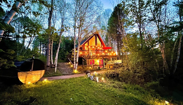 Chalet On the lake/sauna, spa, trails