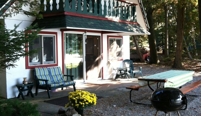 Chalet on Deer Lake Boyne City, Charlevoix, Petoskey, Fishing, Boating