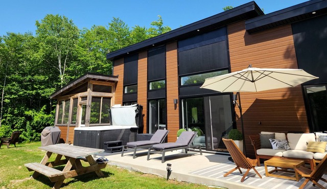 Chalet Orkidea ᪥ Hot Tub, Lake Access, Kayaks ♥
