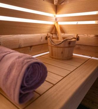 Chalet paisible 3 étoiles Sauna, Cheminée, Terrasse Sud, Vue montagne, Bois & Pierre authentique et confort moderne