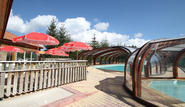 Chalet*, panoramic view, fully equipped, private terrace, covered pool.