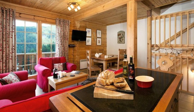 Chalet, parking, tv, ski locker, 70-80m², La Plagne