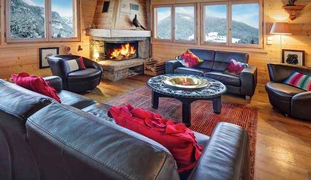 Chalet Polanka - luxury ski base for 12, cosy fire & views - OVO Network