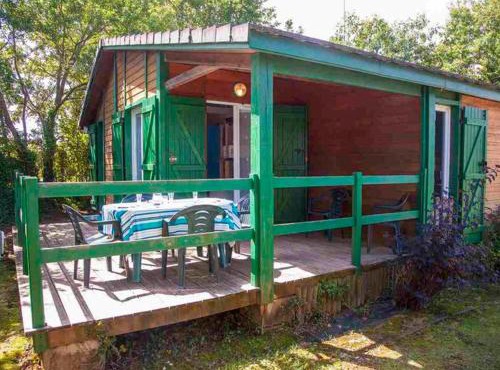 Chalet pour 6 personnes avec Terrasse à Naucelle - API-1-52-434