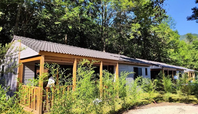 Chalet Premium 56m² - 3 bedrooms + Covered terrace + Reversible air conditioning + TV 6 persons