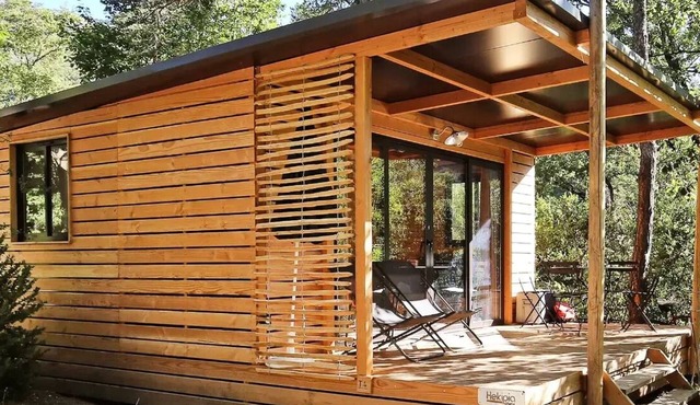 Chalet Premium Maine 1 bedroom - TV - NOUVEAUTÉ 2026, PONTON PRIVE ! 2 to 4 persons - 2 pers. included in the price