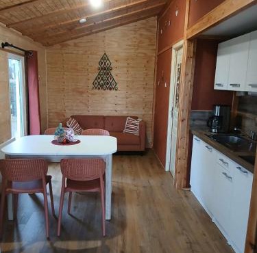 Chalet PRIMEVERE- Camping Fraiteux 3 étoiles
