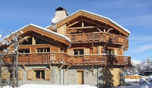 Chalet PRIVÉ, proche des pistes, terrasse privée