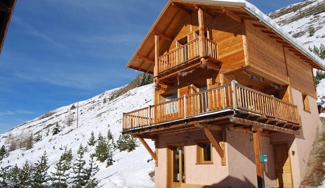 Chalet récent, Aménagement Très Soigné, Aspect Sud, View.