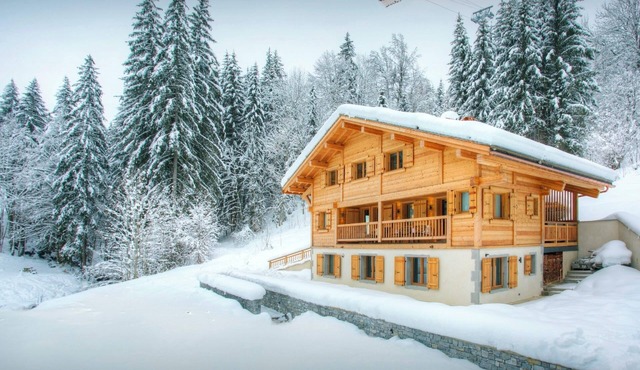 Chalet Riparian - ski-in ski-out holiday La Clusaz 12p, spa - OVO Network