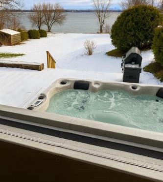 Chalet RiverSide - Waterfront, SPA