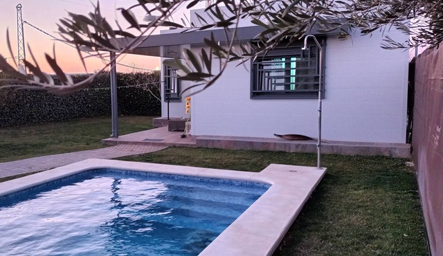 Chalet Rural con Encanto a 10 Minutos de Sevilla