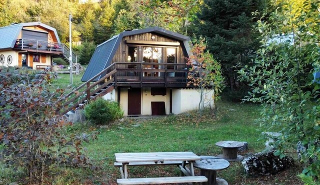 Chalet Rustique sur les Pistes