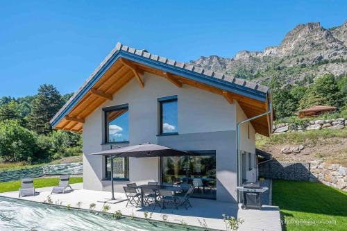 Chalet Soleil Bœuf et Spa de l'adouss