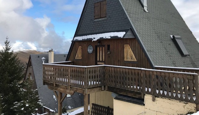 CHALET - SAINT LARY FOOT OF SLOPES - 8/10 PEOPLE - AMAZING LOCATION